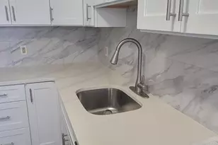 358 Raritan St, South Amboy, NJ 08879 - Photo 4