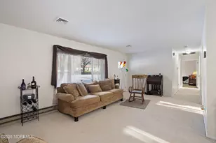 160 Glendale Dr, Freehold, NJ 07728 - Photo 6