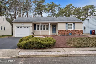 15 Brookfield Court, Toms River Township, NJ 08757 - Photo 2