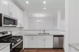 827 Stiller Ln, Monroe Township, NJ 08831 - Photo 4