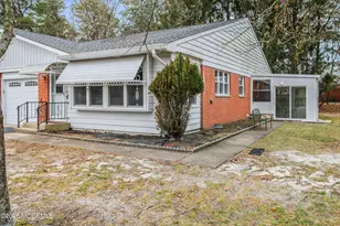988 B Constitution Blvd, Whiting, NJ 08759 - Photo 2