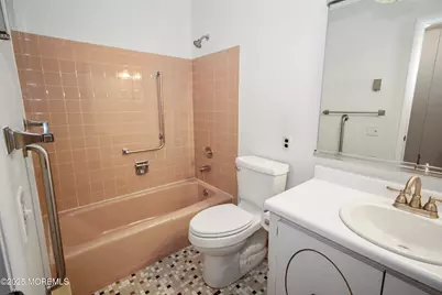 988 B Constitution Boulevard, Whiting, NJ 08759 - Photo 18