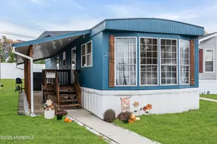 22 Shorehaven Park, Hazlet Township, NJ 07730 - Photo 2