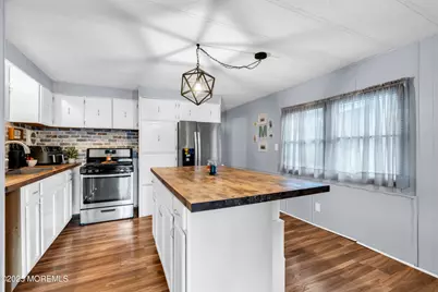 22 Shorehaven Park, Hazlet Township, NJ 07730 - Photo 10