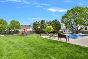 16 Galway Dr, Hazlet Township, NJ 07730 - Photo 36