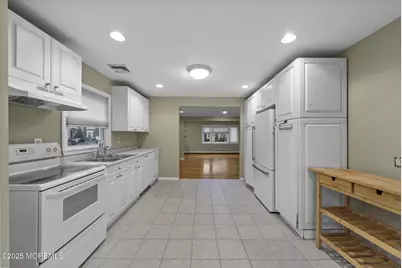 13 Sanford Street, Manalapan Township, NJ 07726 - Photo 8