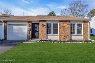 108 Petty Pl, Lakewood, NJ 08701 - Photo 2