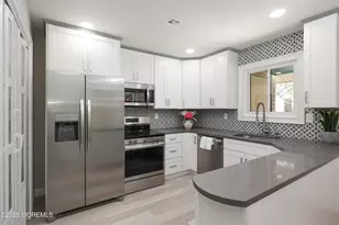 12 Ellsworth Ct, Red Bank, NJ 07701 - Photo 4