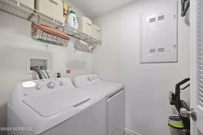 39 Des Moines Court, Tinton Falls, NJ 07712 - Photo 14