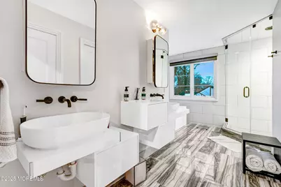 450 Wells Avenue, Oakhurst, NJ 07755 - Photo 28