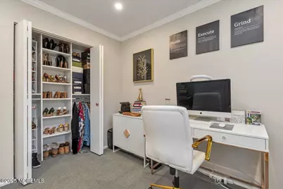 208 Haverford Court, Aberdeen Township, NJ 07747 - Photo 22