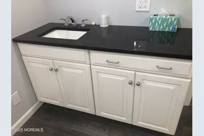 10 Throckmorton Avenue, Eatontown, NJ 07724 - Photo 6