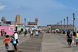 400 Deal Lake Dr, Asbury Park, NJ 07712 - Photo 26