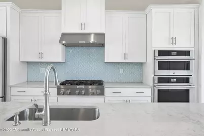 3 Valiant Court, Middletown, NJ 07748 - Photo 8