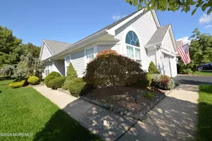 2506 Woodbine Ln, Toms River Township, NJ 08755 - Photo 2