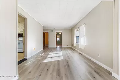 104 Roosevelt Avenue, Laurence Harbor, NJ 08879 - Photo 8