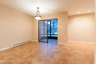 69 Overlook Way, Manalapan Township, NJ 07726 - Photo 4