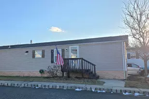 71 Seattle Slew Dr, Howell Township, NJ 07731 - Photo 2