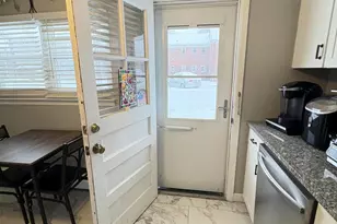 16 Laurel Pl, Eatontown, NJ 07724 - Photo 2