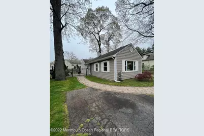 451 Harnell Avenue, Oakhurst, NJ 07755 - Photo 4