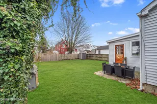 10 Manning St, Red Bank, NJ 07701 - Photo 16