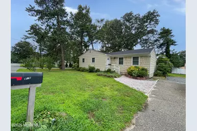 501 Bismarck Street, Toms River Township, NJ 08757 - Photo 2