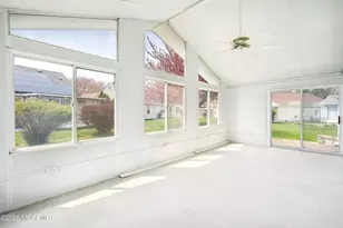 4 Otley Ct, Toms River Township, NJ 08757 - Photo 18