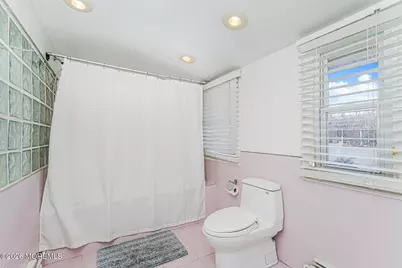 7 W Walnut Lane, Sayreville, NJ 08859 - Photo 14