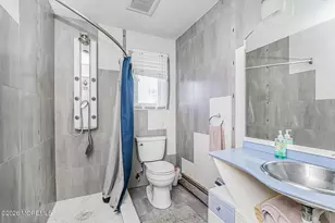 7 W Walnut Ln, Sayreville, NJ 08859 - Photo 20