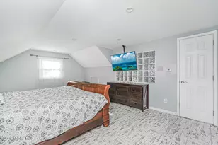 7 W Walnut Ln, Sayreville, NJ 08859 - Photo 16