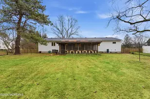 35 Pease Rd, Manalapan Township, NJ 07726 - Photo 32