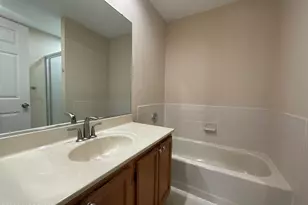 1121 Roseberry Ct, Morganville, NJ 07751 - Photo 18