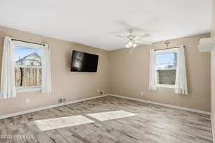 40 Seabreeze Way, Keansburg, NJ 07734 - Photo 10