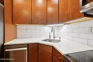 92 Arrowood Rd, Manalapan Township, NJ 07726 - Photo 2