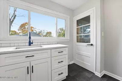 56 Plum Street, Tinton Falls, NJ 07724 - Photo 20