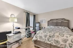 229 Medford Ct, Manalapan Township, NJ 07726 - Photo 18
