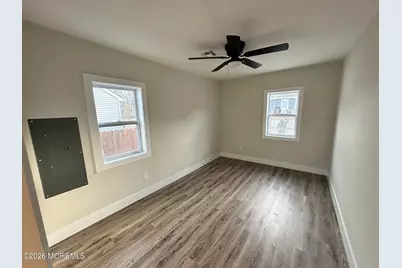 888 State Route 35, Laurence Harbor, NJ 08879 - Photo 16