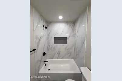 888 State Route 35, Laurence Harbor, NJ 08879 - Photo 14