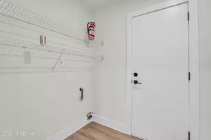 7 Morden Close, Freehold, NJ 07728 - Photo 16