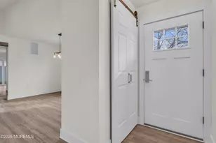 7 Morden Close, Freehold, NJ 07728 - Photo 2