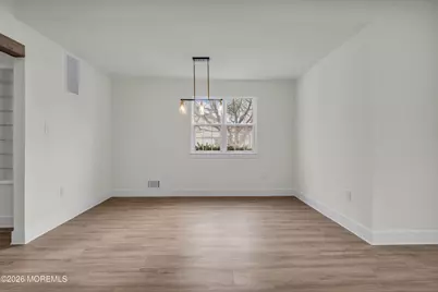 7 Morden Close, Freehold, NJ 07728 - Photo 6