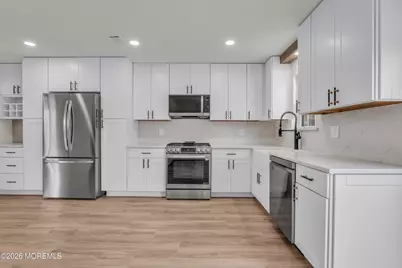 7 Morden Close, Freehold, NJ 07728 - Photo 14