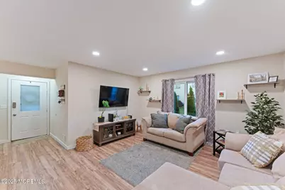 1403 Violet Lane, Jackson, NJ 08527 - Photo 4