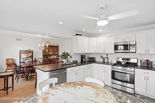 812 Mistletoe Ave, Point Pleasant, NJ 08742 - Photo 6