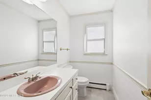 812 Mistletoe Ave, Point Pleasant, NJ 08742 - Photo 10