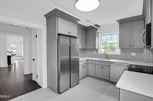 87 Maple Ave, Red Bank, NJ 07701 - Photo 16