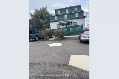 162 E Main Street, Tuckerton, NJ 08087 - Photo 2