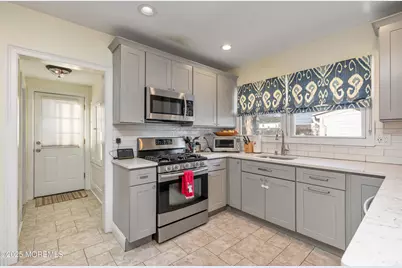 384 Sairs Avenue, Long Branch, NJ 07740 - Photo 10