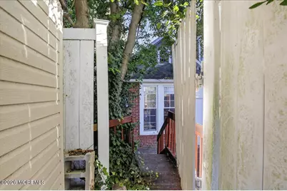 55 E Front Street, Keyport, NJ 07735 - Photo 36