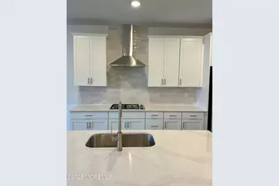 2707 Journey Avenue, Marlboro Township, NJ 07746 - Photo 4